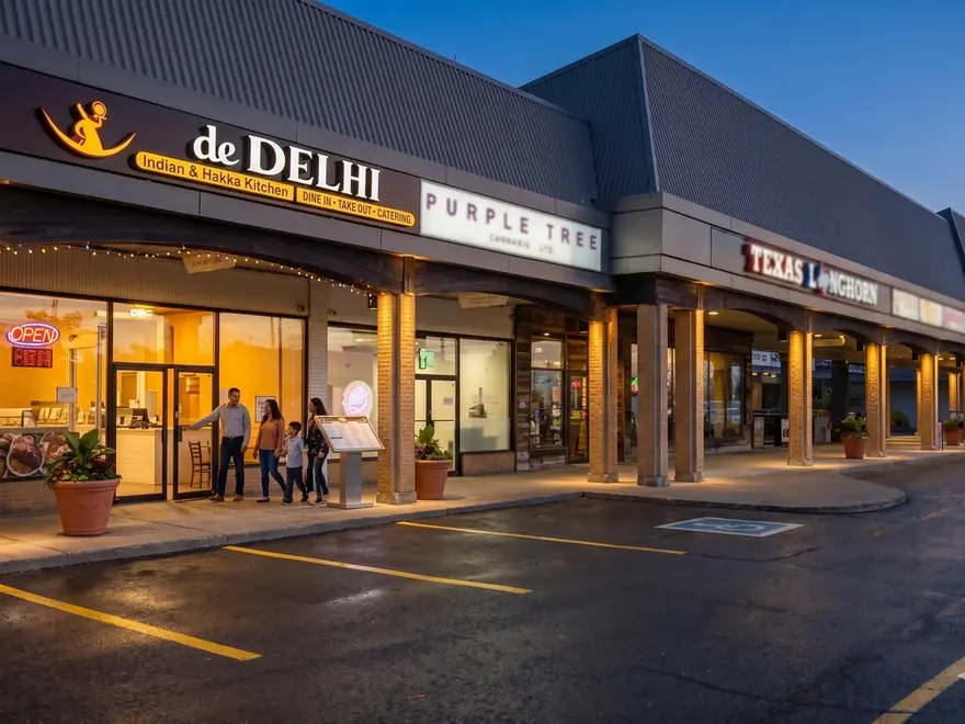 Outside de Delhi Indian & Hakka
